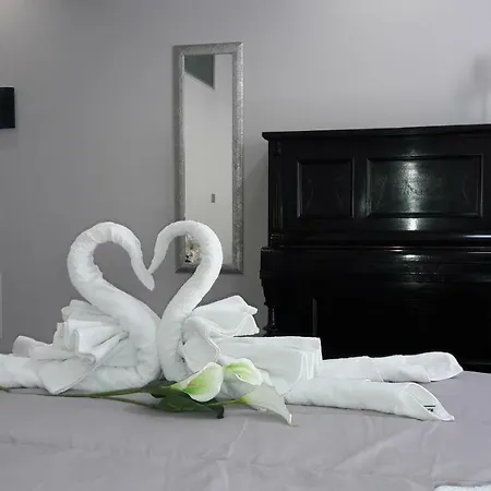 Lorusso & Vernoia Apartament *